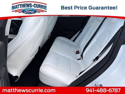 Used 2022 Tesla Model 3 Performance image 12
