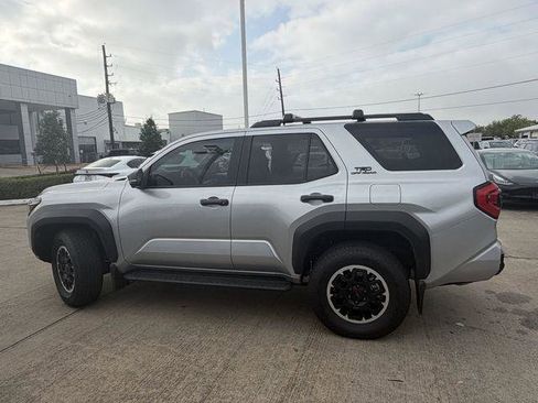 Certified 2025 Toyota 4Runner TRD Off-Road Premium w/ Tow Technology Package image 8