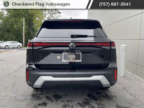 New 2025 Volkswagen Tiguan S image 16