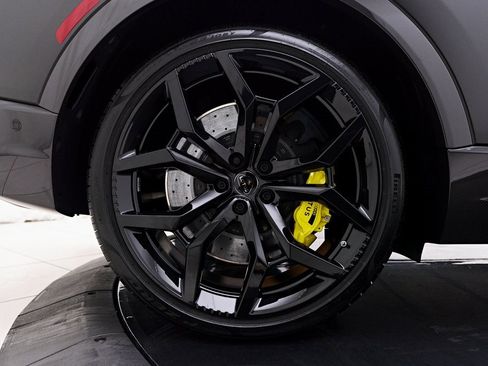 Used 2025 Lotus Eletre image 42