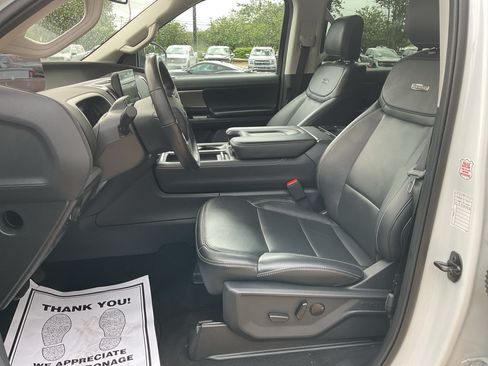 Used 2025 Ford Expedition Max Platinum AWD/4WD image 19