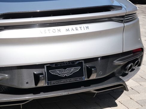 Used 2023 Aston Martin DBS Coupe RWD image 16