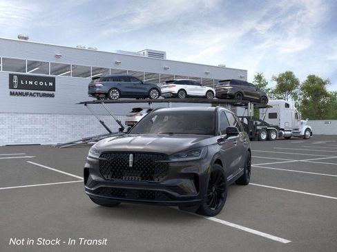 New 2026 Lincoln Aviator Reserve image 2