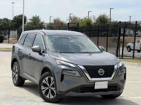 Used 2021 Nissan Rogue SV AWD/4WD image 2