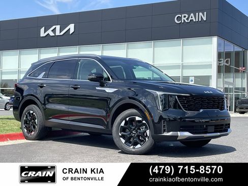 New 2025 Kia Sorento S image 1