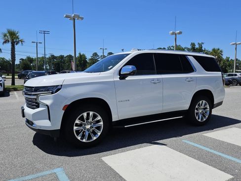 Used 2023 Chevrolet Tahoe Premier RWD image 2