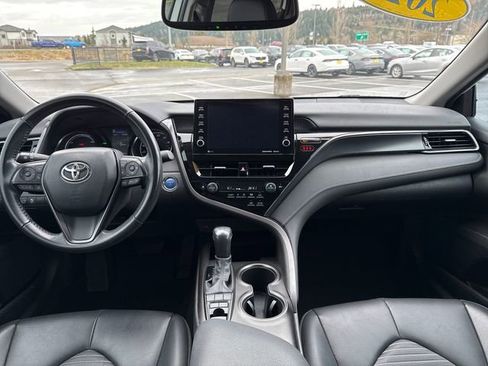 Used 2021 Toyota Camry SE w/ Audio Upgrade Package image 15