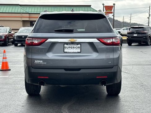 Used 2021 Chevrolet Traverse LT image 4