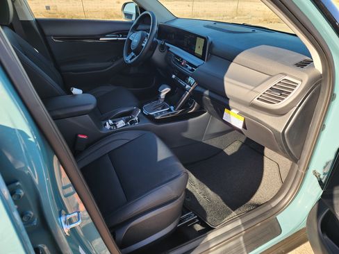 New 2026 Kia Seltos EX image 9