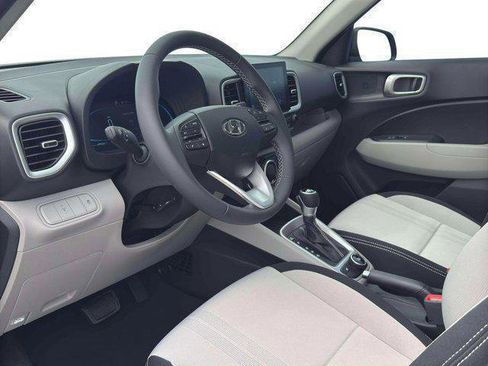 New 2026 Hyundai Venue SEL FWD image 14