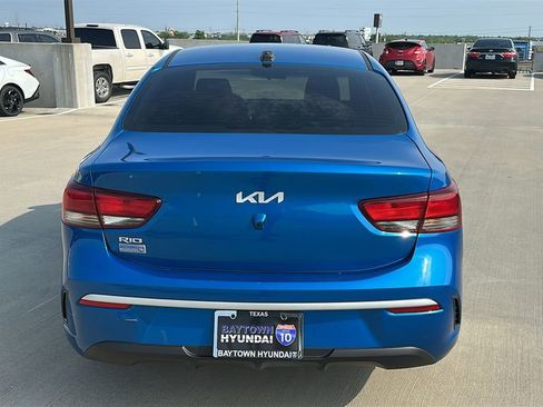 Used 2022 Kia Rio S FWD image 11