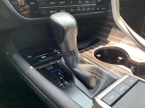 Used 2020 Lexus RX 350 AWD w/ Luxury Package image 26