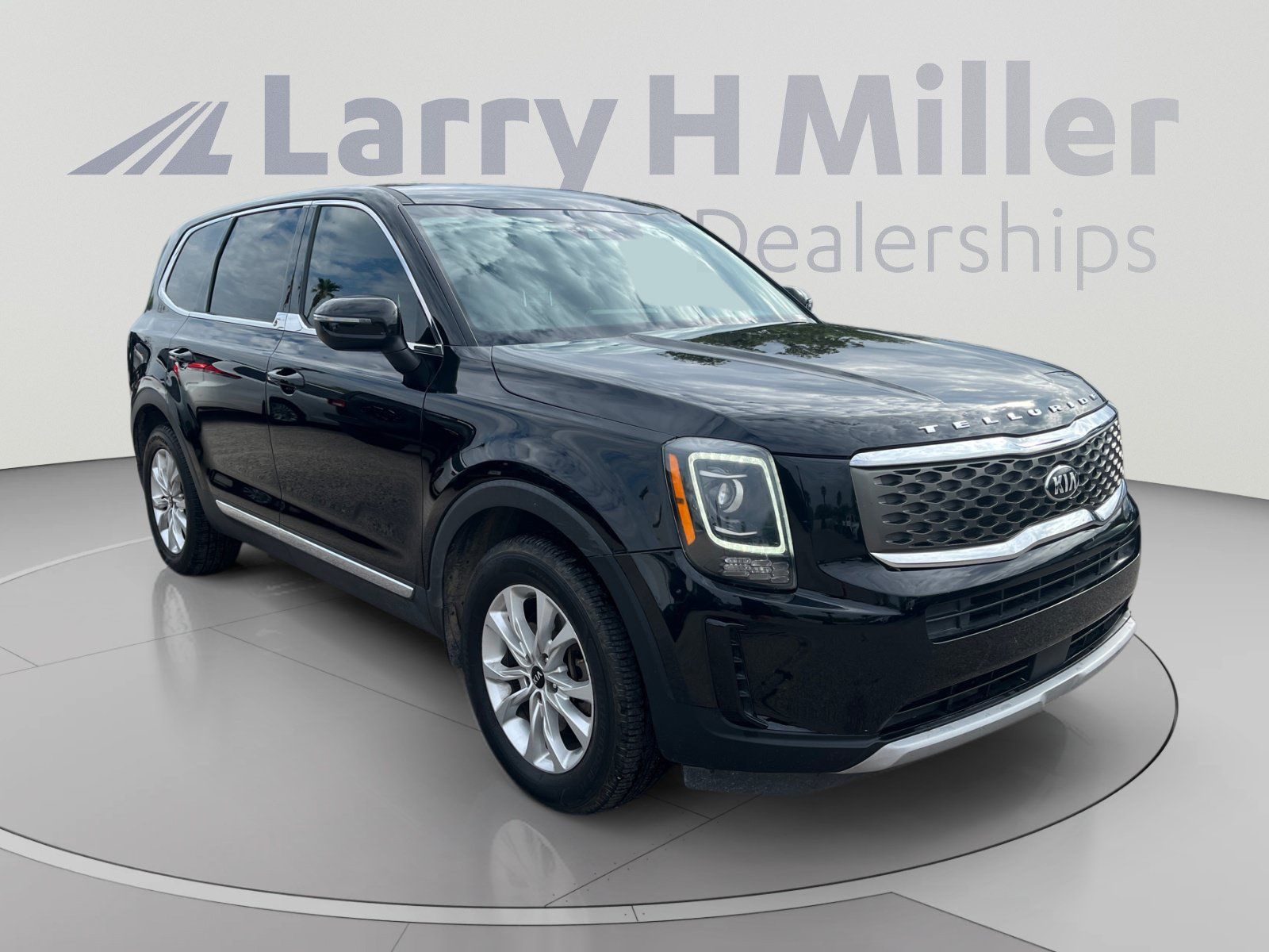 Used 2020 Kia Telluride LX FWD image 7