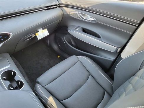 Used 2025 Genesis Electrified GV70 Advanced w/ Prestige Package image 16