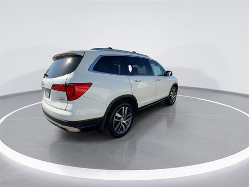 Used 2018 Honda Pilot Elite image 14