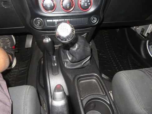 Used 2012 Jeep Wrangler Sport image 33