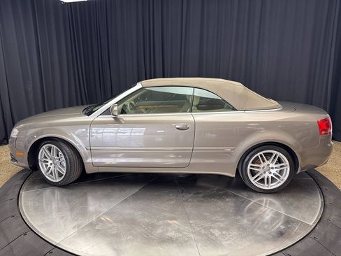 Used 2009 Audi A4 2.0T FWD image 4