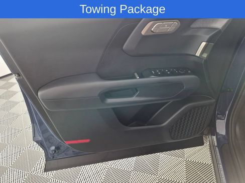 Used 2027 Kia Telluride S w/ Towing Package AWD/4WD image 11