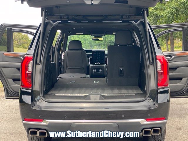 Used 2025 GMC Yukon Denali AWD/4WD image 48