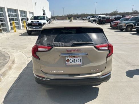 Used 2023 GMC Terrain AT4 image 5
