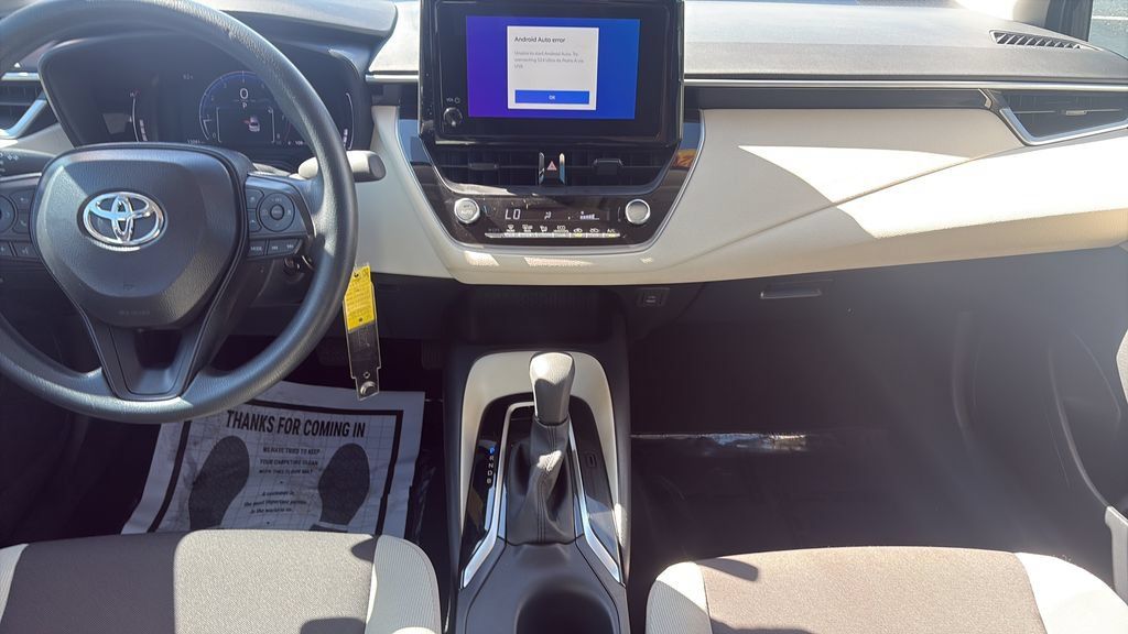Used 2026 Toyota Corolla LE FWD image 15