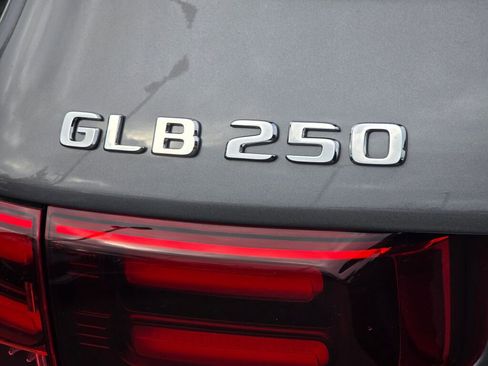 New 2026 Mercedes-Benz GLB 250 4MATIC image 33