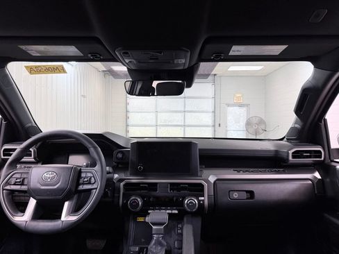 Used 2026 Toyota Tacoma SR5 AWD/4WD image 26