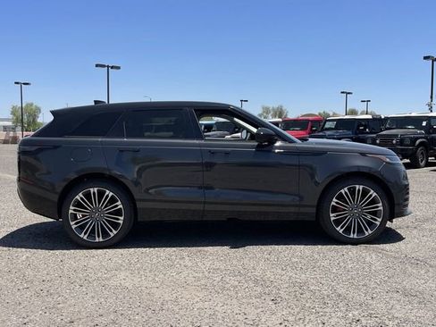 New 2025 Land Rover Range Rover Velar Dynamic SE image 5