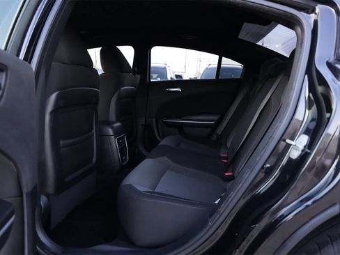 Used 2019 Dodge Charger SXT image 18