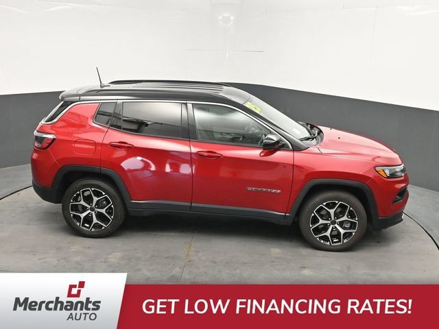 Used 2025 Jeep Compass Limited AWD/4WD image 33