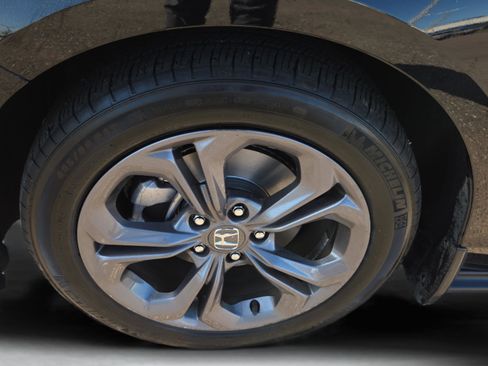 Certified 2023 Honda Accord EX image 9