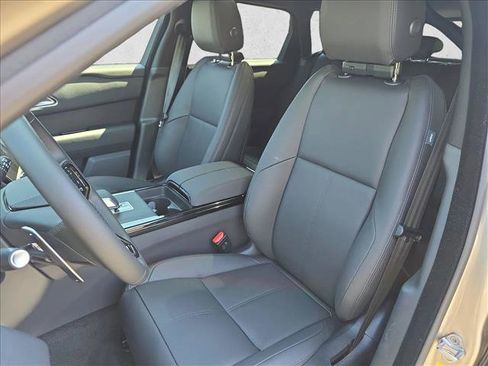New 2026 Land Rover Range Rover Velar Dynamic SE AWD/4WD image 15