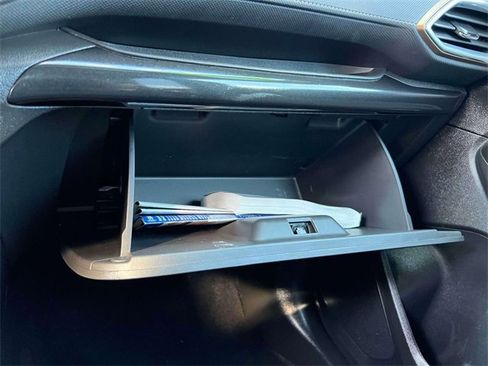 Certified 2023 Chevrolet TrailBlazer ACTIV image 35