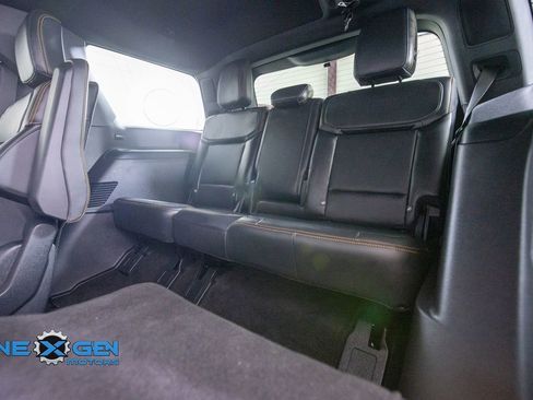 Used 2025 Ford Expedition Tremor AWD/4WD image 31