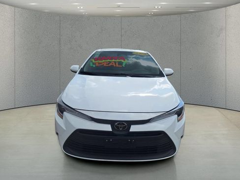Used 2024 Toyota Corolla LE FWD image 8