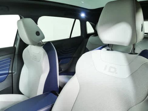 Certified 2025 Volkswagen ID.4 S Limited RWD image 8