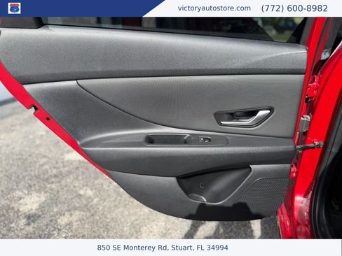 Used 2023 Hyundai Elantra Limited FWD image 39