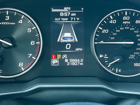 Used 2025 Subaru Outback Onyx Edition AWD/4WD image 35
