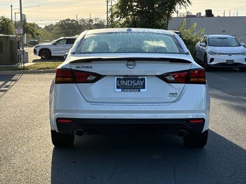 Used 2023 Nissan Altima 2.5 SR AWD/4WD image 4