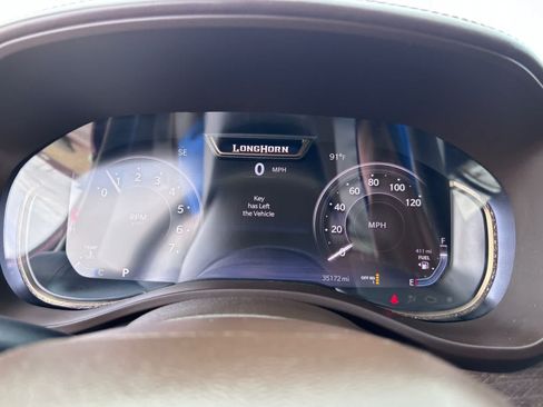 Used 2025 RAM 1500 Limited AWD/4WD image 21