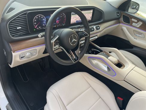 Certified 2025 Mercedes-Benz GLE 350 4MATIC image 18