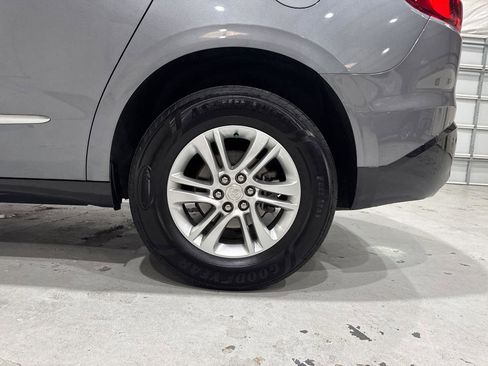 Used 2019 Buick Enclave Essence image 71