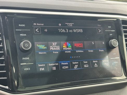 Used 2023 Volkswagen Atlas Cross Sport SEL R-Line image 42