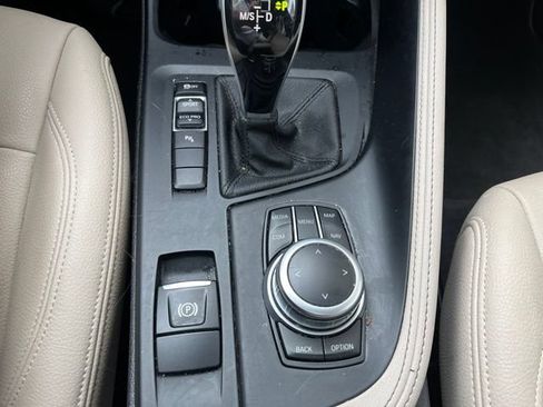 Used 2022 BMW X1 sDrive28i w/ Convenience Package FWD image 13