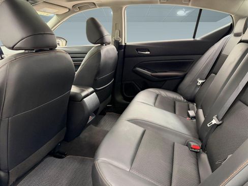 Used 2022 Nissan Altima 2.0 SR FWD image 22