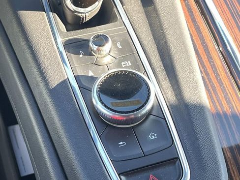 Used 2021 Cadillac Escalade Premium Luxury w/ Performance Package image 38