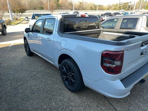 New 2026 Ford Maverick Lobo image 4