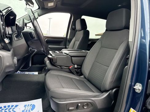 Used 2022 Chevrolet Silverado 1500 LT AWD/4WD image 11