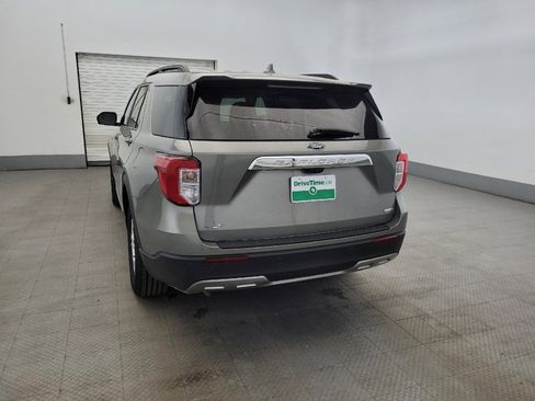 Used 2020 Ford Explorer XLT w/ Equipment Group 202A image 6