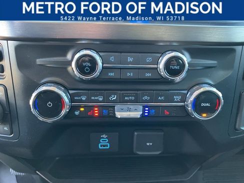 Used 2023 Ford F350 Lariat w/ Tremor Off-Road Package image 28